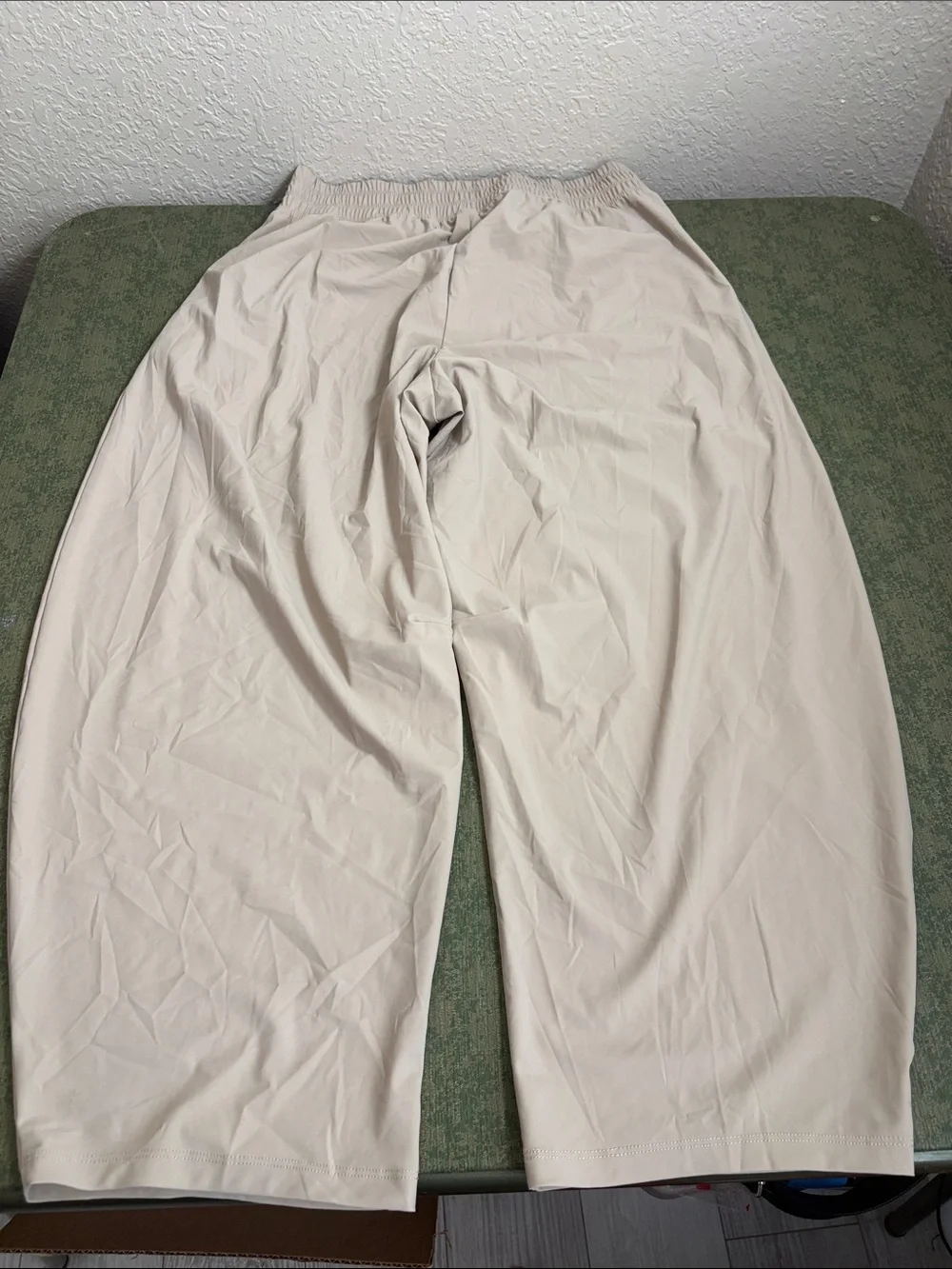 Old Navy Wide-Leg Pants in Taupe